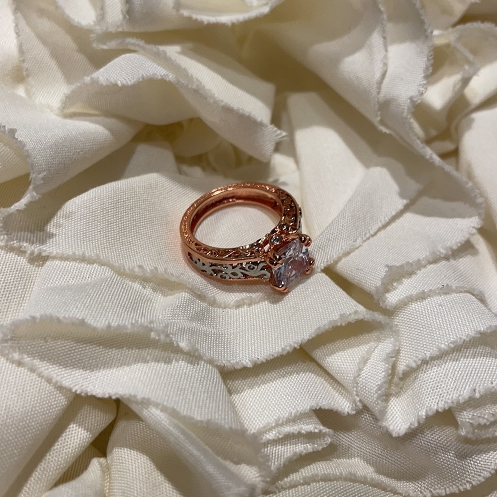 Princess Cut  Zircon Rose Gold Filled flower ring - Picture 6 of 8
